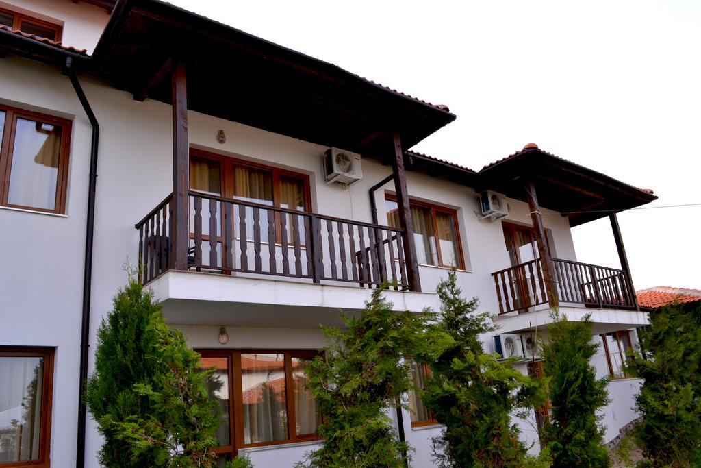 Guest House Misha Petrevene المظهر الخارجي الصورة